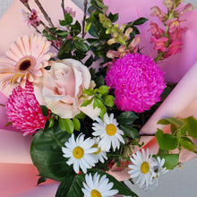 Load image into Gallery viewer, Florist Choice - Seasonal Flowers
