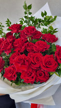 Load image into Gallery viewer, 2 DOZEN RED ROSES
