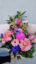 Load image into Gallery viewer, Florist Choice - Seasonal Flowers
